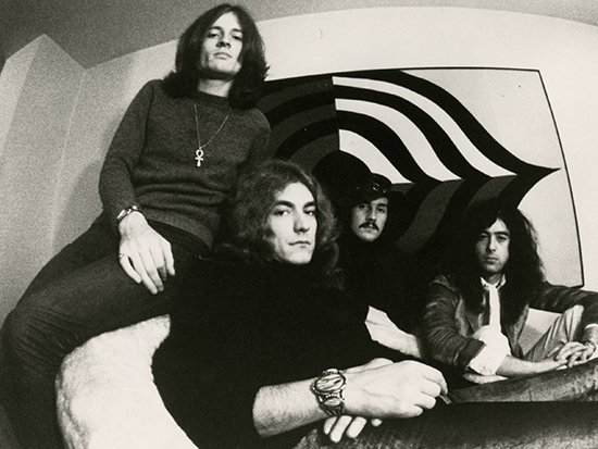 Led Zeppelin, le fatiche del “detective” Jimmy Page