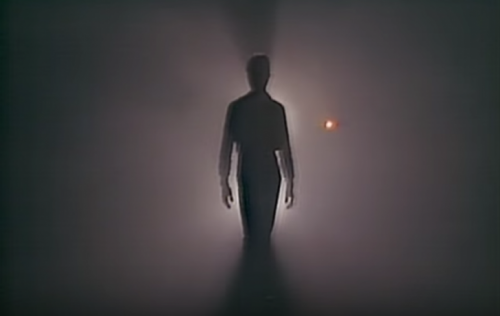 Un frame del video di "Heroes" di David Bowie
