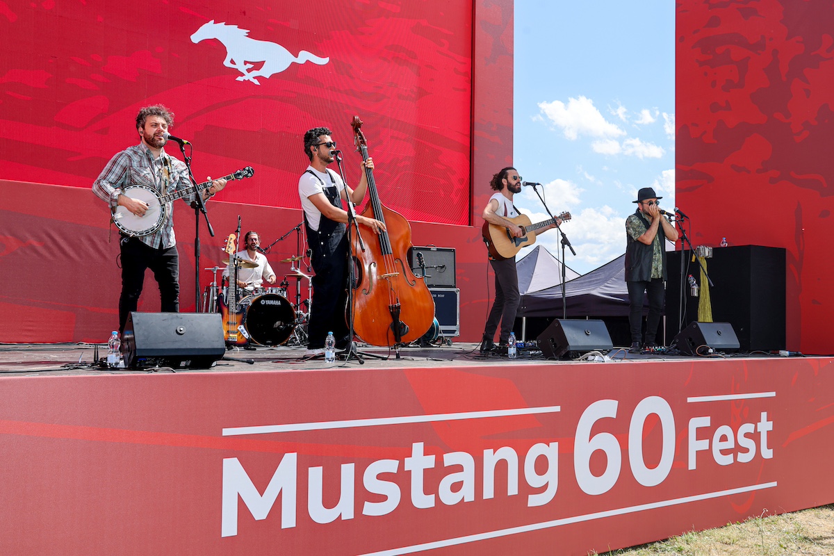 Mustang 60 Fest