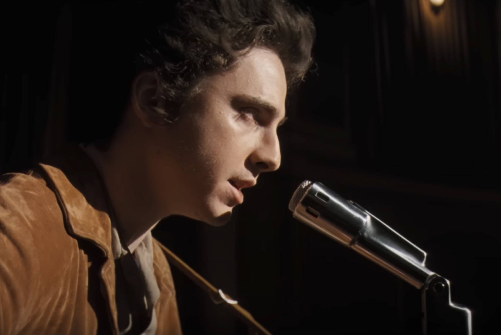 Gli esperti di Bob Dylan elogiano Timothée Chalamet: «Eravamo scettici, invece canta come lui»