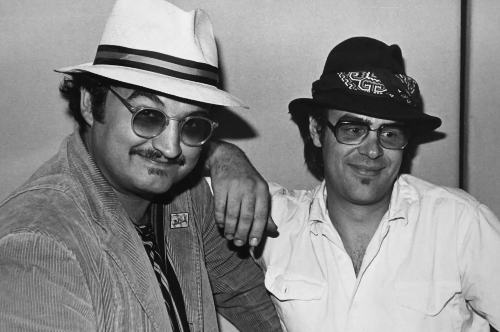 Dan Aykroyd: i Blues Brothers, la cocaina nascosta a John Belushi, e molto di più