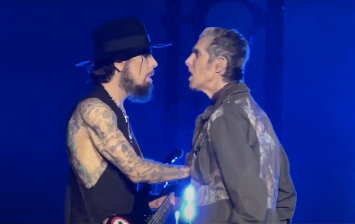 Jane’s Addiction: Perry Farrell ha preso a pugni Dave Navarro sul palco