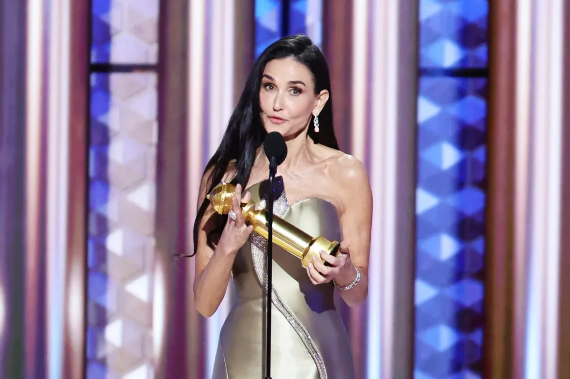 (da usa) golden globes 2025 demi moore