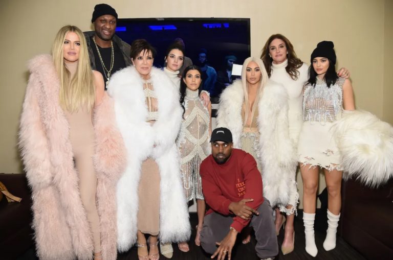 La stella delle Kardashian non splende più come una volta: lo stanno ...