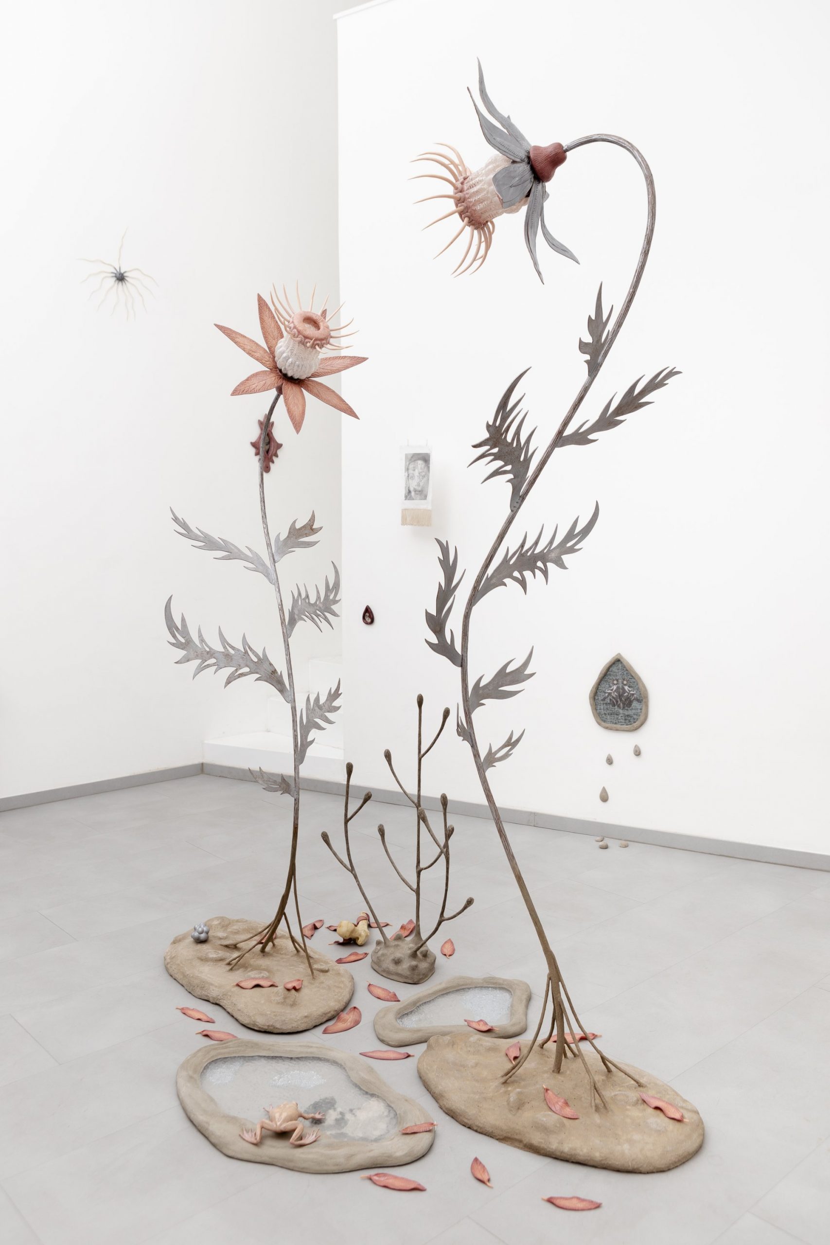 Katalin Kortmann Járay and Karina Mendreczky - Getting to know each other (Flower pair), 2024. Courtesy Ani Molnár Gallery